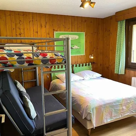 Charming Bright Spacious Village Walk To Lift Hike